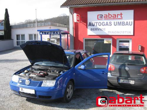 VOLKSWAGEN Bora-Variant-2,3 V5